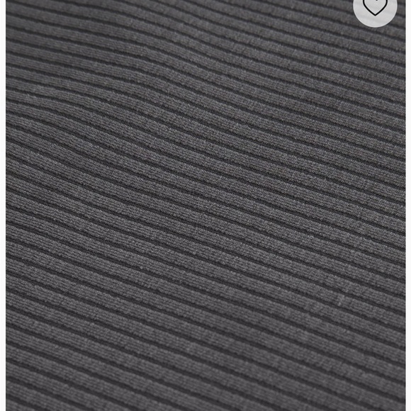 COPY - Lululemon softstreme tank - Picture 6 of 12